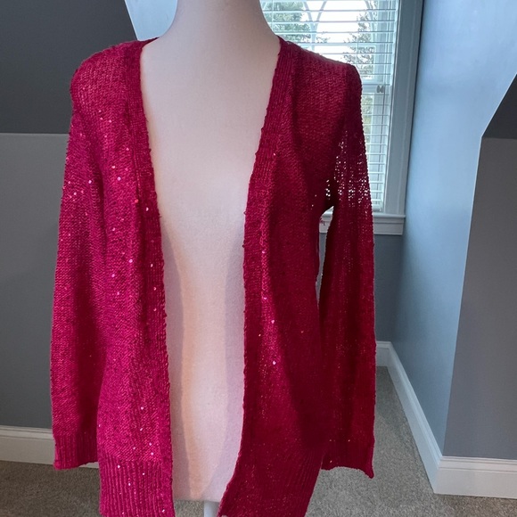 NWT Metaphor Sequined Bright Pink Fuchsia Sweater. Size Small. Open Front. - Picture 2 of 7